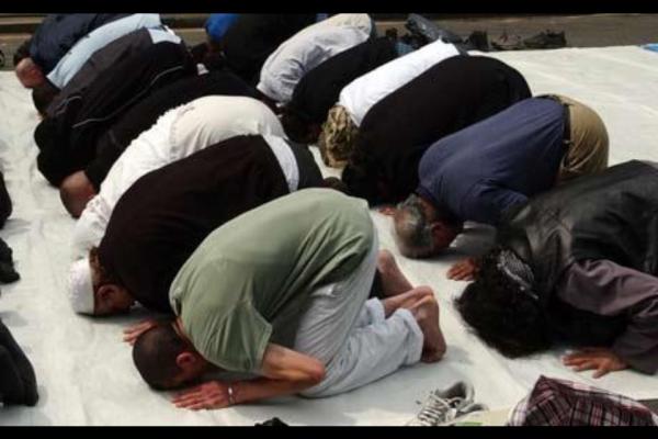 muslimstaffcanleaveat4pmforramzanprayers